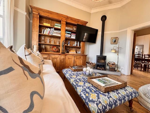 To Let 3 Bedroom Property for Rent in Fresnaye Western Cape